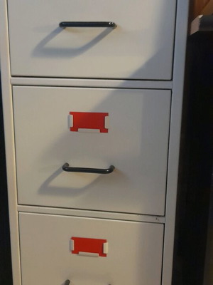 Metal drawer unit.