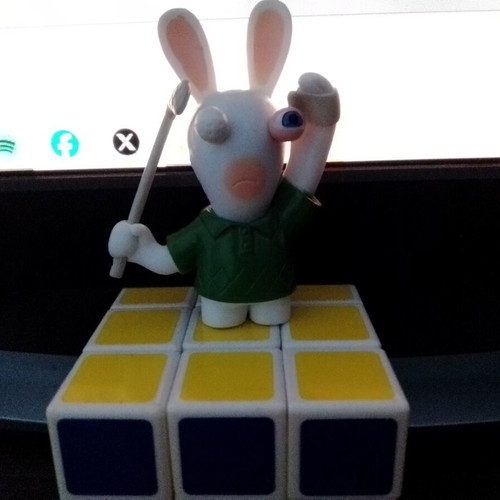Rabbids Invasion figures set of 5 like new with extras