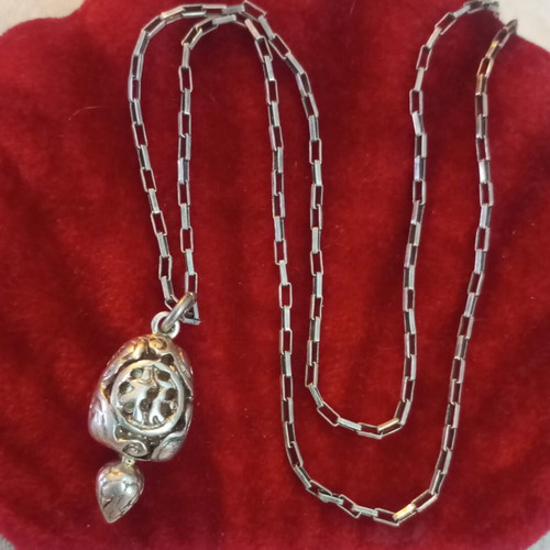 Lalaunis A21 925 silver turtle pendant with silver chain vintage piece