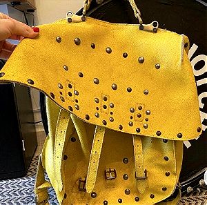 Ιταλική Δερμάτινη τσάντα πλάτης σε τέλειο σχέδιο κ χρωμα!!