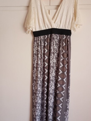 Plus size long dress Fuego like new, white and gray