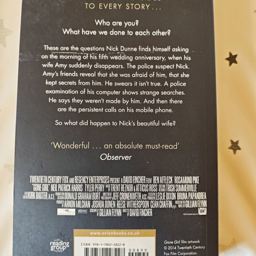 Gone Girl book like new, English