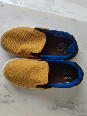 Toms παπούτσια παιδικά νούμερο 28.5 μεταχειρισμένα