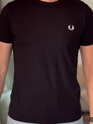 Fred Perry Ringer T shirt μαύρο Small σαν καινούργιο