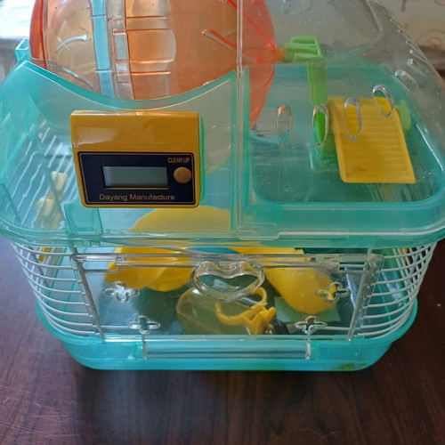 Hamster cage like new with accessories and spare parts