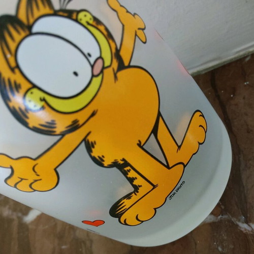 Garfield glass like new, height 11.5cm, diameter 6.5cm