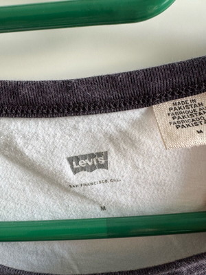 Levi's women's t-shirt, medium