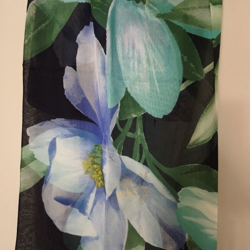 Women's scarf with watercolour floral design in turquoise and green, like new
