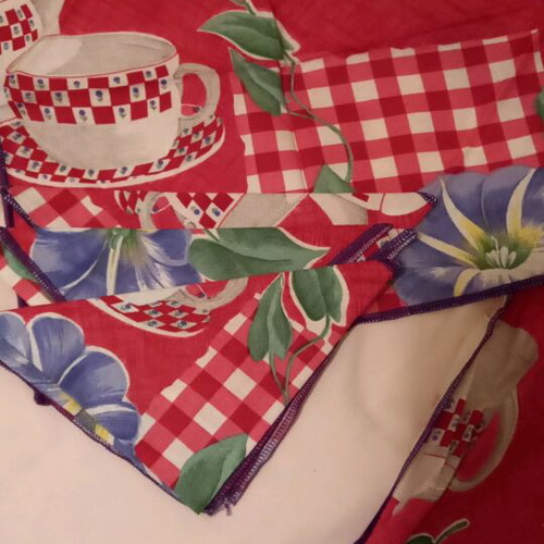 Kitchen set new, 12 pieces, red background with blue