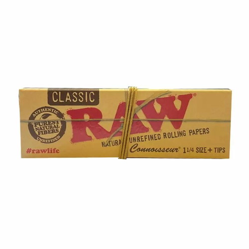 Raw Classic 1 1/4 Connoisseur rolling papers new, 50 leaves with tips