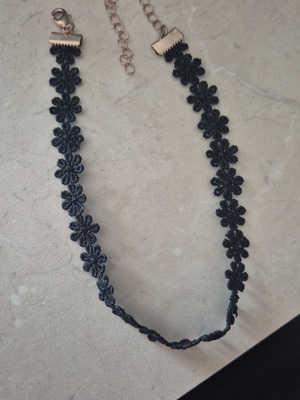Zara black choker like new with beautiful details