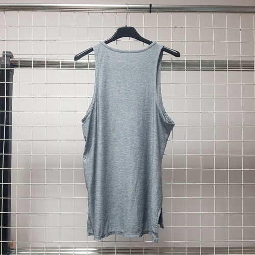 Sports tank tops like new, pack of 2, Reebok and Nike