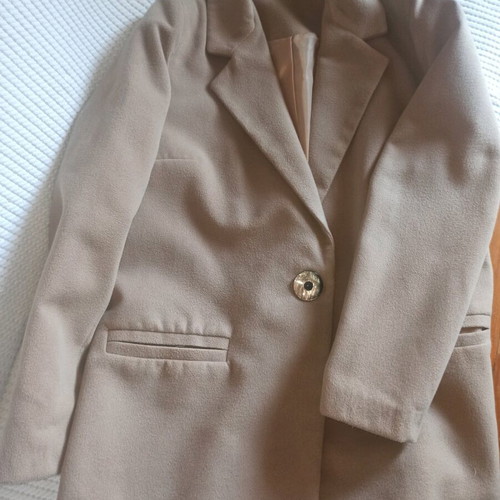 White 22 beige coat size large like new