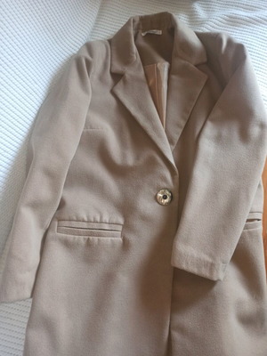 White 22 beige coat size large like new