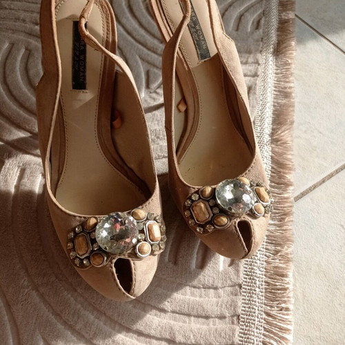 Zara peep-toe pumps size 41 like new, beige suede leather, 12 cm heel