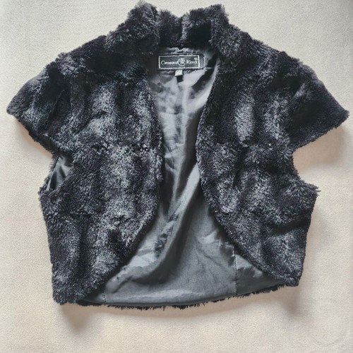 Stylna Zhena black bolero, size M