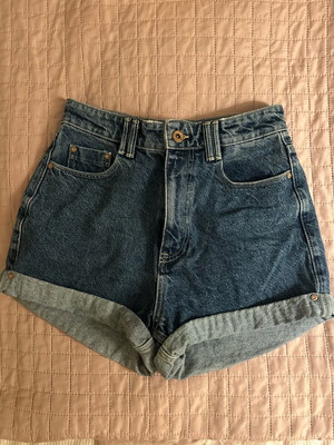 Zara high-waisted denim shorts like new, size 38, dark blue