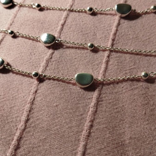 Faux Ralph Lauren Necklace like new, silver color