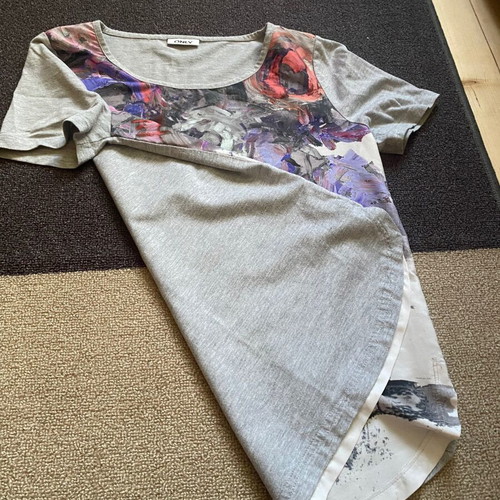 Attitude t-shirts used, size M, red