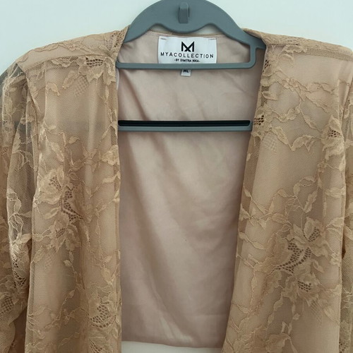 Mya top and skirt set like new, beige, medium