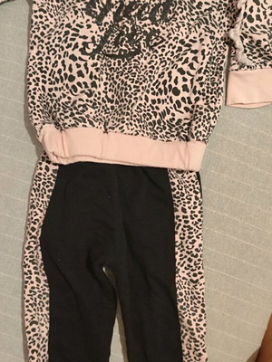 Children's tracksuit set like new