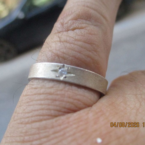 Silver 925 wedding ring size 58.50, like new