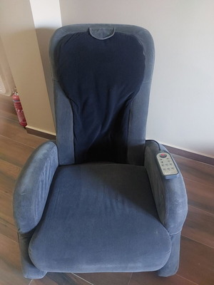 Human Touch iJOY 100 massage armchair, like new