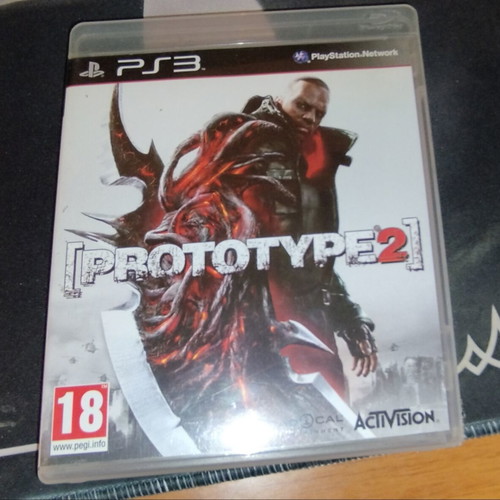 Prototype 2 PS3 game, complete with booklet