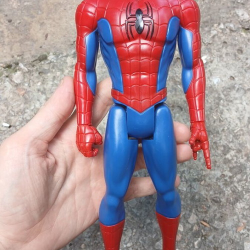 Spider-Man figures used, set of two