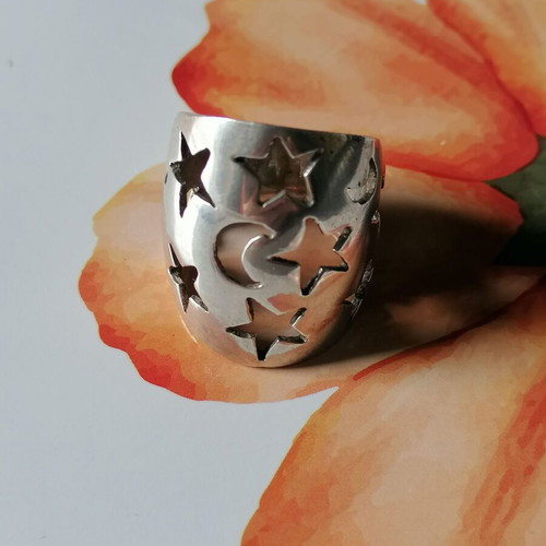 Silver 925 ring with moons and stars new