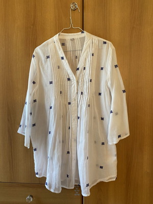Semi-transparent embroidered shirt XL, white and blue, new