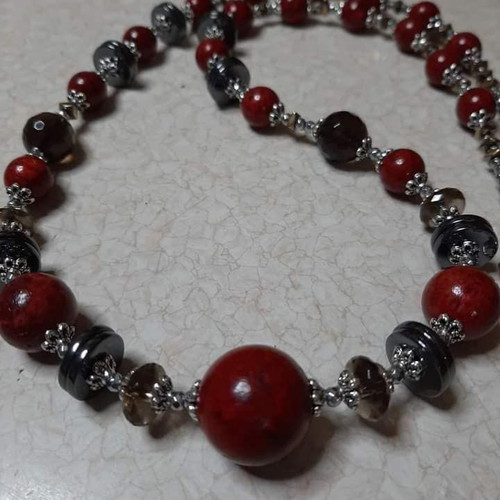 Necklace with coral, smoky quartz and hematite in surgical steel new