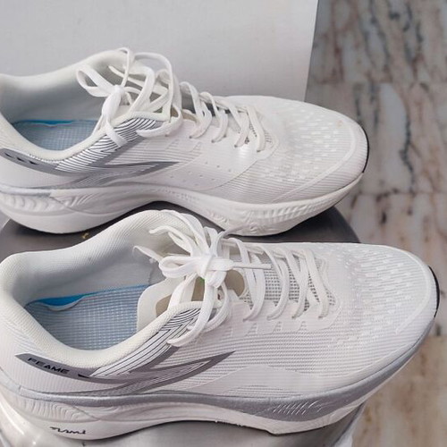 Athletic shoes white with grey-silver, size 39, like new