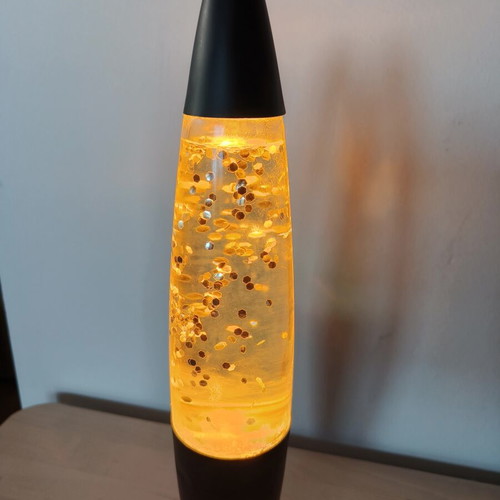 Lava lamp like new, base needs tightening