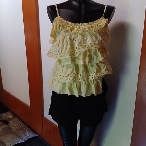 Summer blouse yellow mako with ruffles like new