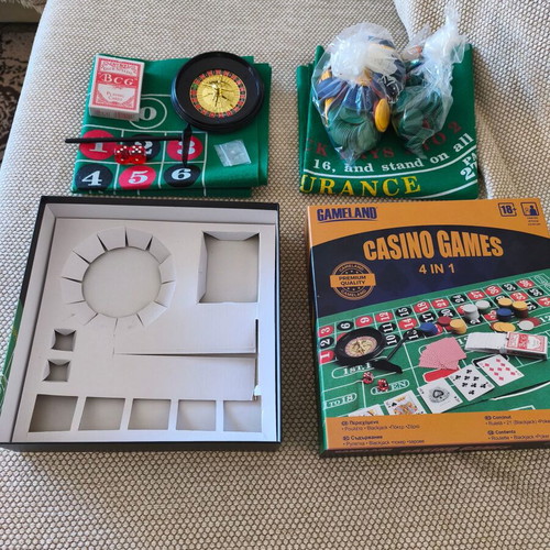 Casino Games 4 in 1 like new