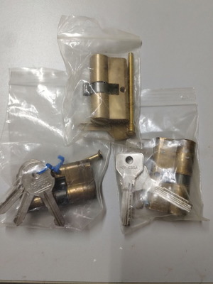 Locks with keys set of 3 used