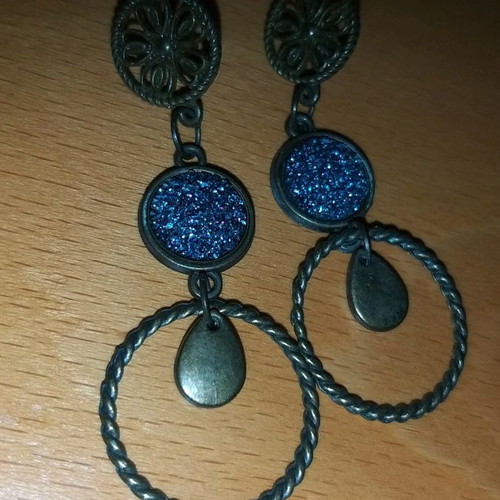 Dangling earrings