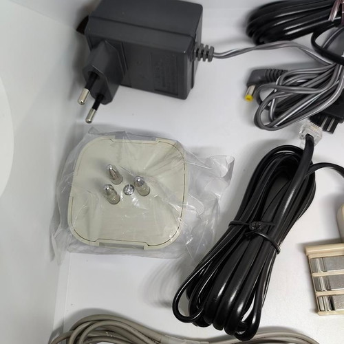 Wireless DECT Surveillance Camera like new for compatible phones