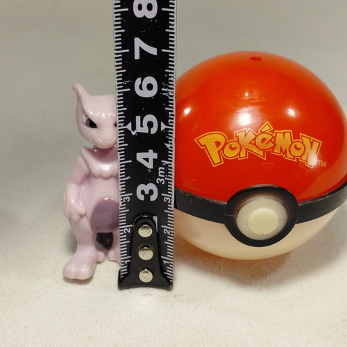 Pokemon Candy Container Mewtu Figurine and Pokeball 1999 vintage used