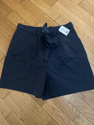 Dorothy Perkins chino shorts dark blue new, size S-M