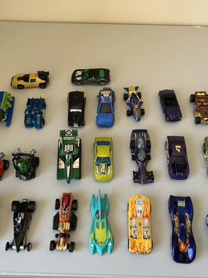 Hot Wheels metallic toy cars used, set of 29