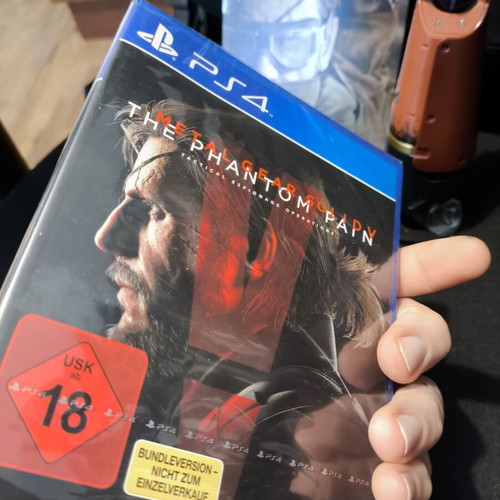Metal Gear Solid V Collector's Edition for PlayStation 4 like new