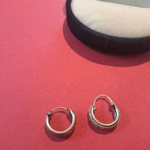 Boho 2 Hoop Earrings 925 like new, 1cm diameter