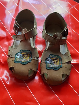 Sandals size 26 used, tan color