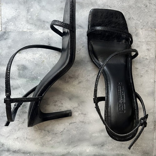 Black sandals
