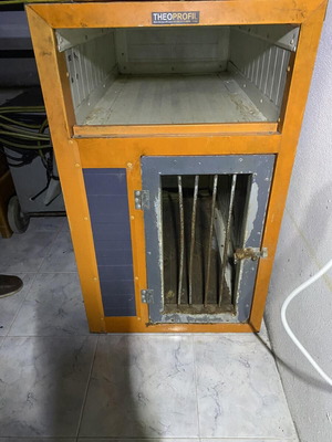 Theoprofil dog transport cage used, insulated with ventilation