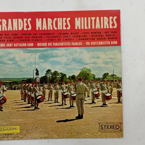 Grandes Marches Militares vinyl in very good condition