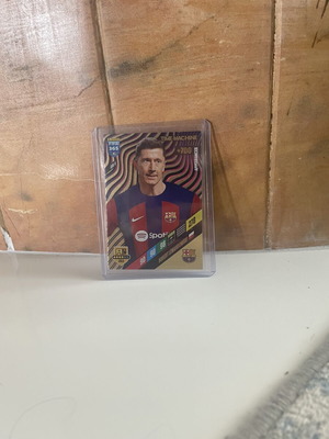 Lewandowski 2024 Time Machine FIFA 365 card