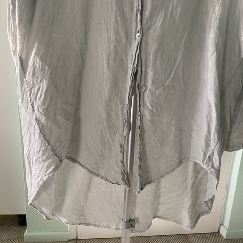 Women's shirt like new, size L, gray